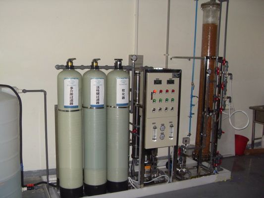 3KW desionizó los circuitos de agua, Ion Exchange Resin Filter recuperación del 60% - del 75%