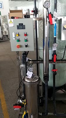 Presión de intercambio iónico industrial 220V de la barra del filtro de agua de la resina 10-15
